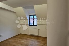 Ekskluzivna novogradnja u centru Varaždina, Varaždin, Appartement