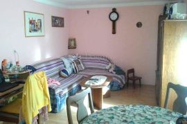 STAN STARI GRAD, 2S+DB,  ZA RENOVACIJU, Labin, Apartamento