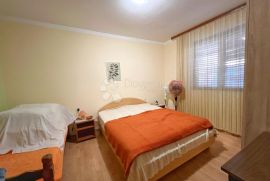 Medulin, Apartmanska kuća u blizini mora, Medulin, House