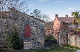 NEKRETNINA ZA MANJI PRIVATNI KOMPLEKS KUĆA, Kanfanar, Casa