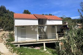 KUĆA NA ŠOLTI 200 M OD MORA, GORNJA KRUŠICA, Šolta, Ev