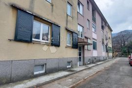 Stan Lovran, pogled more, Lovran, Appartement