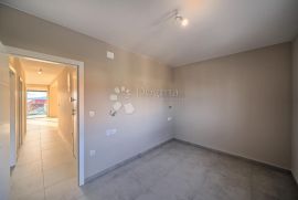 BRODARICA- PENTHOUSE 120M OD MORA BS4, Šibenik - Okolica, Appartement