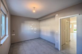 BRODARICA- 1.KAT U NOVOGRADNJI 120M OD MORA BS2, Šibenik - Okolica, Appartamento