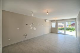 BRODARICA- PRIZEMLJE U NOVOGRADNJI 120M OD MORA AS1, Šibenik - Okolica, Appartement