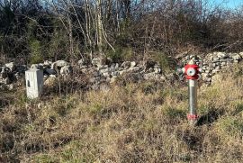 Kombinirano građevinsko i poljoprivredno zemljište, Marčana, Terra