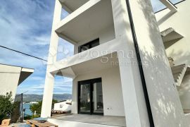 TROGIR 396M2 KOMPLETNI OBJEKT, Trogir - Okolica, Kвартира