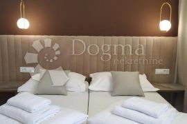 EKSKLUZIVNA PRODAJA! LUXURY ROOMS, SPLIT, Split, Propriedade comercial