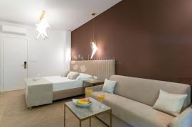 EKSKLUZIVNA PRODAJA! LUXURY ROOMS, SPLIT, Split, Propriedade comercial