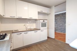 PRODAJA STANA, 6-SOBNI+PARKING+SPREMIŠTE, 132.5 m2, ODRA, Novi Zagreb - Zapad, شقة