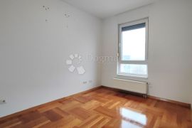 PRODAJA STANA, 6-SOBNI+PARKING+SPREMIŠTE, 132.5 m2, ODRA, Novi Zagreb - Zapad, شقة