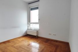 PRODAJA STANA, 6-SOBNI+PARKING+SPREMIŠTE, 132.5 m2, ODRA, Novi Zagreb - Zapad, شقة