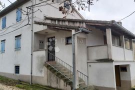 Kuća za adaptaciju - Motovun, Motovun, House