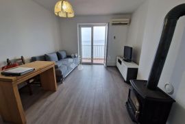 Top apartman 100 m od plaže !!, Senj, شقة