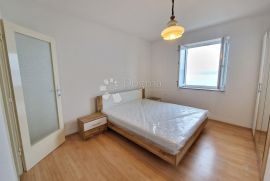 Top apartman 100 m od plaže !!, Senj, شقة