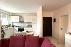 Ekskluzivno - novogradnja 2 spavaće 53m2, Pula, Flat