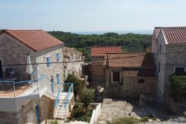 KUĆA NA OTOKU VISU 105m2, Vis, Maison