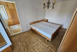 Prilika Kuća u Centru 240m2!, Ližnjan, House