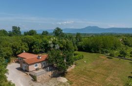 Prekrasna Villa sa prostranom okućnicom 9400 m², Labin, House