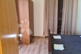 BILICE, ŠIBENIK jednosoban stan u prizemlju kuće 56 m2, Šibenik - Okolica, Apartamento