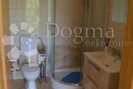 BILICE, ŠIBENIK jednosoban stan u prizemlju kuće 56 m2, Šibenik - Okolica, Kвартира