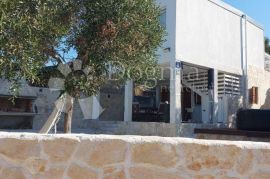 DRVENIK DREAM HOUSE 109m2, Trogir - Okolica, Haus