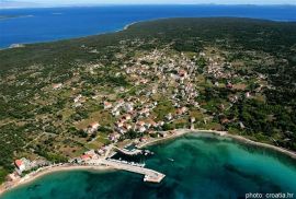 Prodaje se veći broj parcela na otoku Olibu, Zadar - Okolica, Tierra