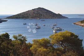 OTOK ŽIRJE, ŠIBENIK poljoprivredno zemljište 10 520 m2 blizu mora, Šibenik - Okolica, Tierra