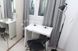 Rovinj, jednosoban stan na traženoj lokaciji, 47 m2, Rovinj, Appartment