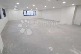 Poslovni prostor Matulji, Matulji, Propiedad comercial