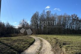 ŽITNIK GRAĐEVINSKO ZEMLJIŠTE UZ RIJEKU LIKU 3435 M2, Gospić - Okolica, أرض