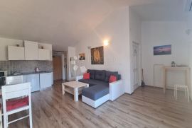 Dva uređena apartmana u Novom Vinodolskom, Novi Vinodolski, Flat