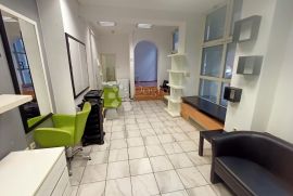 ODLIČAN P.P. SAMI CENTAR - 41.68m2, Rijeka, Propriedade comercial