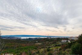 ZAPANJUJUĆE GRAĐEVINSKO ZEMLJIŠTE S PANORAMOM, Solin - Okolica, أرض