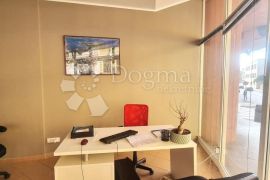 Poslovni prostor u centru grada, Pula, Commercial property