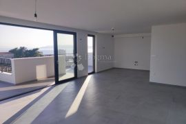 Luksuzni penthouse s pogledom na more, Makarska, Appartment