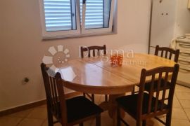 SRIMA, VODICE prekrasna apartmanska kuća, Vodice, Σπίτι