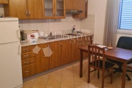 SRIMA, VODICE prekrasna apartmanska kuća, Vodice, Σπίτι