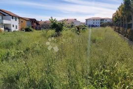 Prostrano zemljište na odličnoj lokaciji, Poreč, Terreno