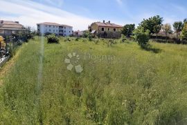 Prostrano zemljište na odličnoj lokaciji, Poreč, Terreno