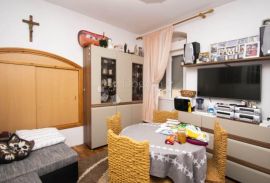 ŠIBENIK CENTAR, dvoetažni stan pokraj katedrale, Šibenik, Apartamento