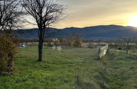 GRAĐEVINSKO ZEMLJIŠTE U GACKOJ DOLINI SINAC, Otočac, Zemljište