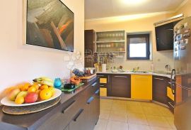 Etaža na jednoj od najboljih lokacija u gradu!, Rijeka, Apartamento