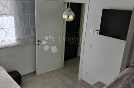 ROGOZNICA- LUKSUZNI STAN S ČAROBNIM POGLEDOM NA MORE, Rogoznica, Appartement