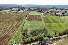 Samo u ponudi Dogme! Prekrasno građevinsko zemljište nedaleko Pule!, Marčana, Terrain