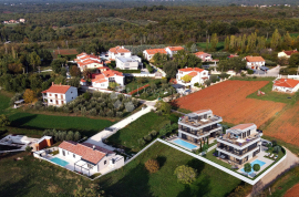 MODERNA VILLA S BAZENOM, 4 km OD MORA, Poreč, Ev