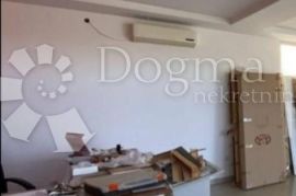 VODICE, atraktivan poslovni prostor na izvrsnoj lokaciji, Vodice, العقارات التجارية