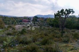 PRILIKA! Građevinsko zemljište na mirnoj lokaciji, Labin, Land