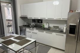 Gospodski stan na iznimnoj lokaciji!, Rijeka, Appartement