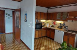 Marinići,etaža kuće 163 m2, Viškovo, Apartamento